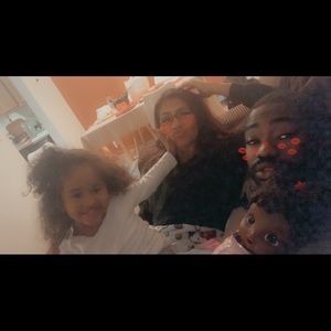 Meet your Posher, Denice